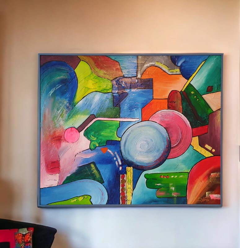 Das blaugerahmte, abstrakte Acrylgemälde auf Leinwand "Contemporary-Abstract2 " der Künstlerin Sara Schubert zeigt farbige Formen und Flächen, 70cm x 60cm, an heller Wand hängend