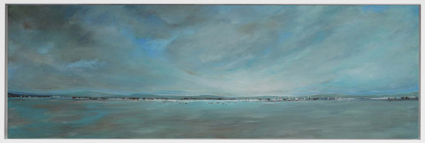 Panoramagemälde, horizont mit Bergen und wolkigem Himmel, blaugrün und beige