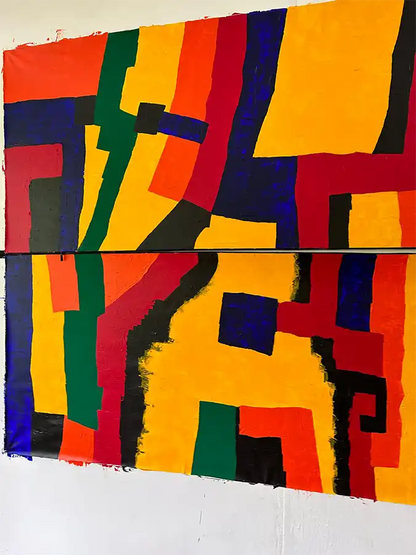 Gesamtanscith von rechts, abstraktes Gemälde, Farbfeldmalerei, Gelb, Rot, Blau, Grün in dynamischen Anordnungen, Detailansicht mit Reißverschluß