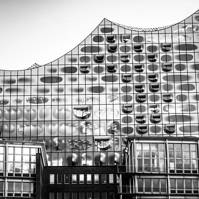 Schwarz-weiß Foto der Elbphilharmonie, Detaiausschnnitt